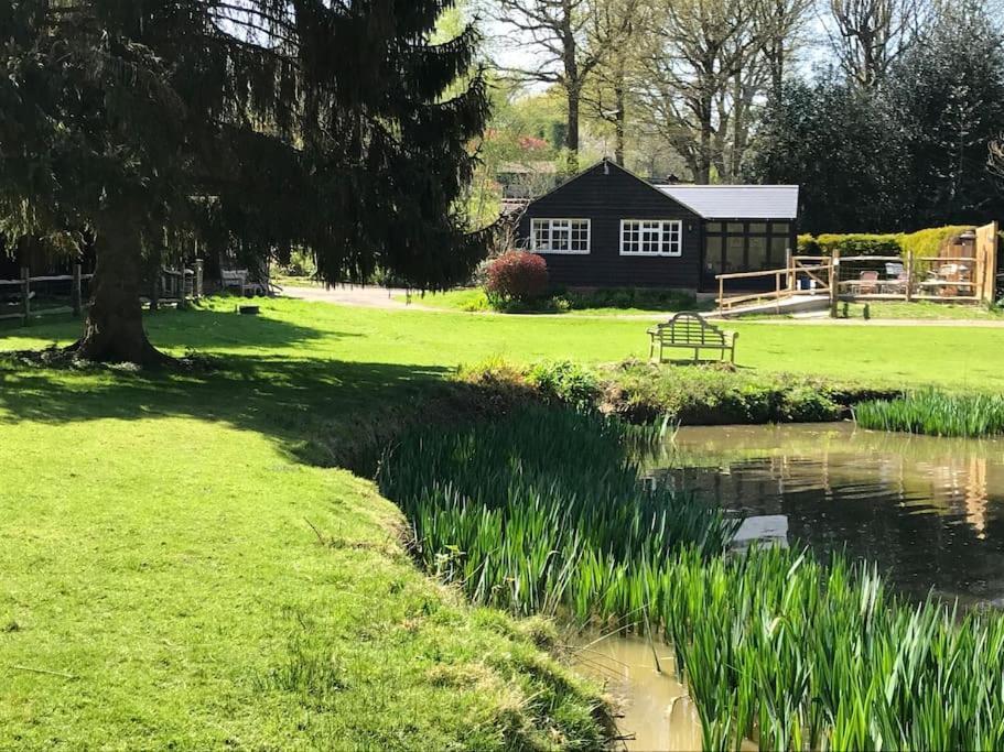 Halfmoon Lodge @ Knights Hole Wheelchair Access Cranbrook Luaran gambar